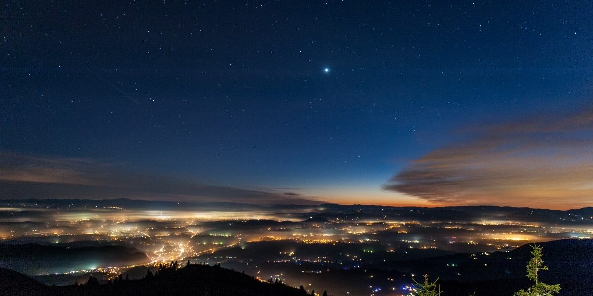 Velika-planina_Bozicnivecer_w1200