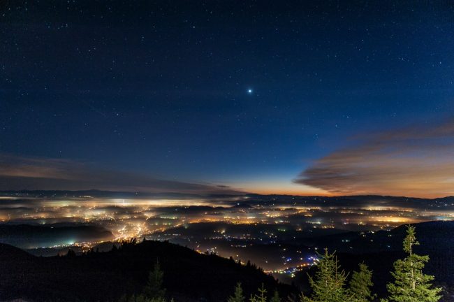 Velika-planina_Bozicnivecer_w1200