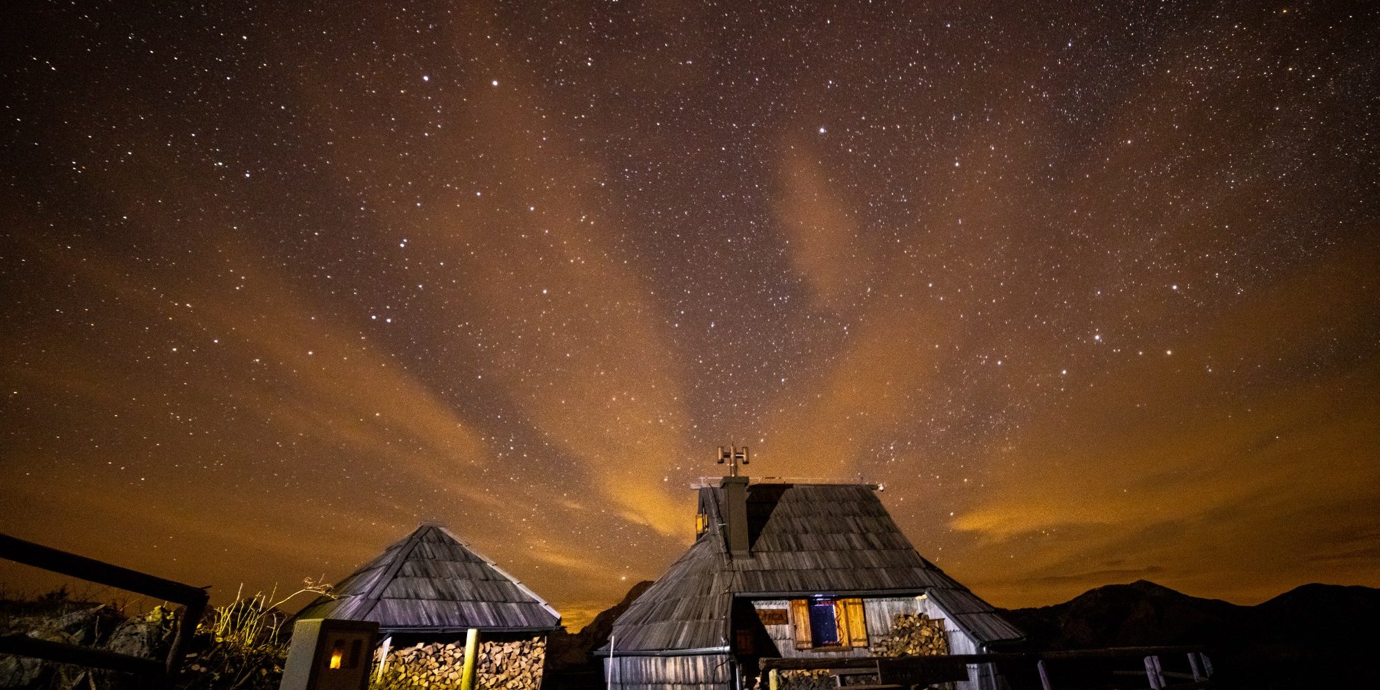 Koča Ojstrica – zunanjost 2